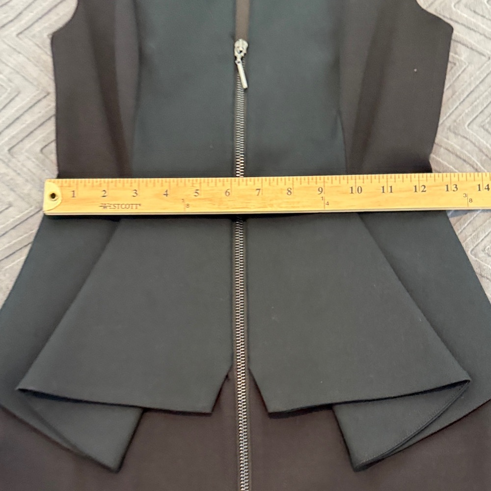 Ted Baker ‘Jamthun’ Zip Peplum Sheath Dress - Picture 8 of 14